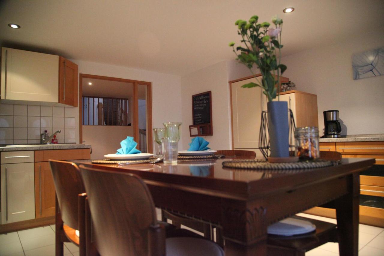 Wunderschoene Dachgeschoss - Maisonette Rostock Extérieur photo