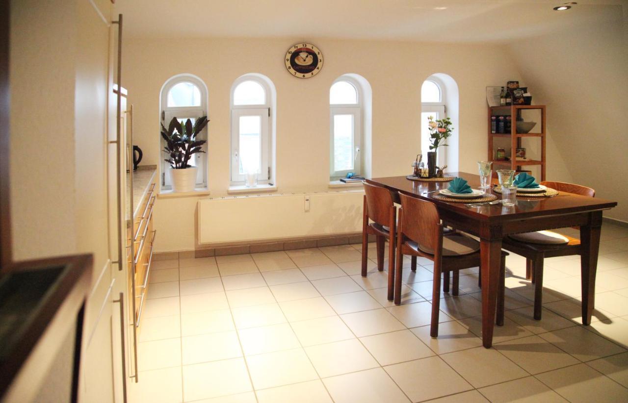 Wunderschoene Dachgeschoss - Maisonette Rostock Extérieur photo