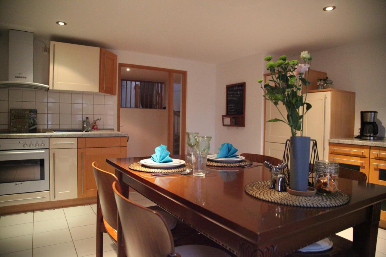 Wunderschoene Dachgeschoss - Maisonette Rostock Extérieur photo