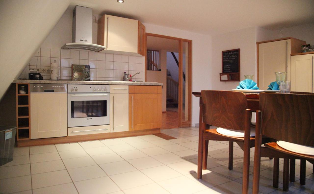 Wunderschoene Dachgeschoss - Maisonette Rostock Extérieur photo