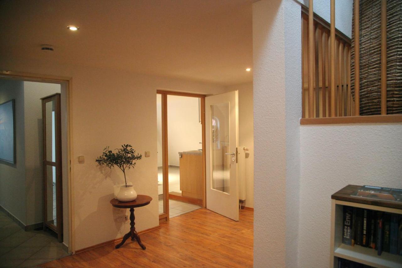 Wunderschoene Dachgeschoss - Maisonette Rostock Extérieur photo